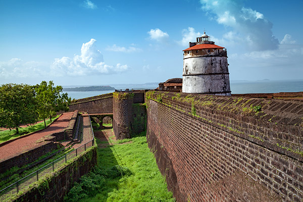 Exploring the Cultural Heritage of North Goa: Forts, Markets, and More
