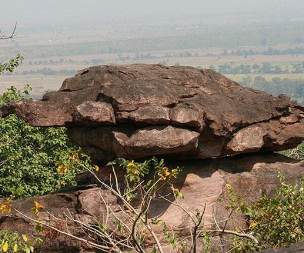 TreeHouse Narmade: Your Gateway to the Bhimbetka Caves, a UNESCO World Heritage Site